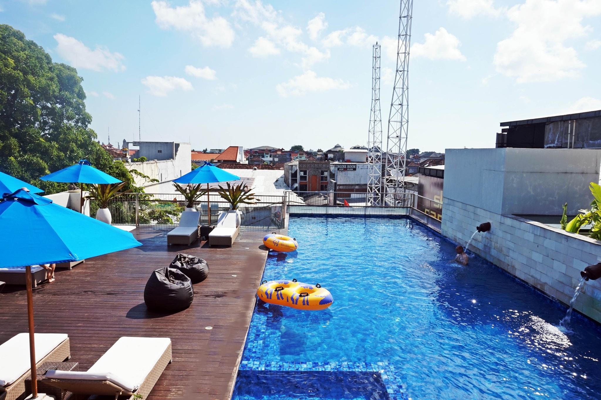 J4 Hotels Legian Экстерьер фото