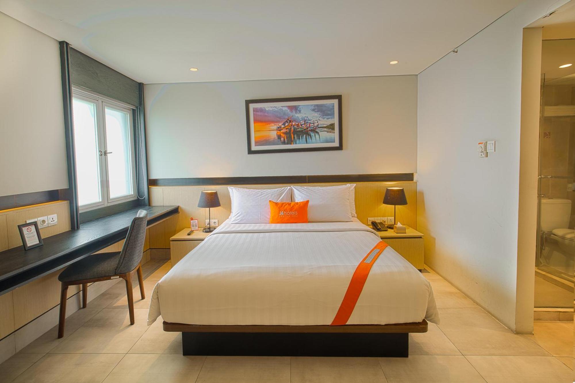 J4 Hotels Legian Экстерьер фото